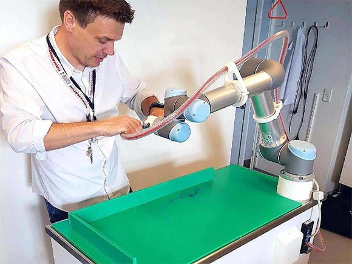 ربات جهت چشیدن پنیر