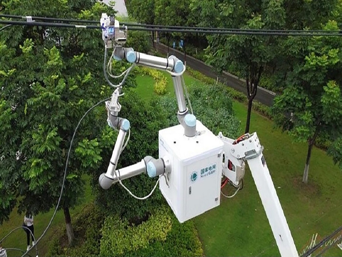 کمک یک ربات به نصب و راه اندازی