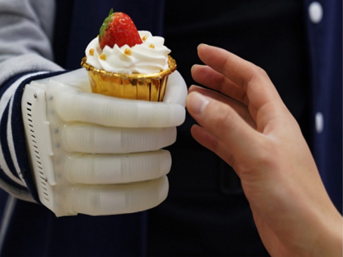 دست رباتیک پنوماتیک